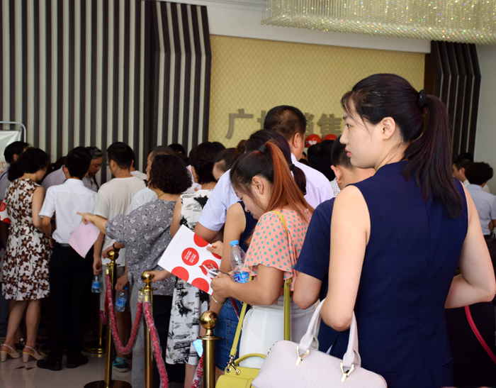 喜報(bào)！捷報(bào)！一經(jīng)推出即成隴南商業(yè)傳奇！