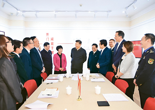習(xí)近平：堅(jiān)持、完善和發(fā)展中國(guó)特色社會(huì)主義國(guó)家制度 與法律制度